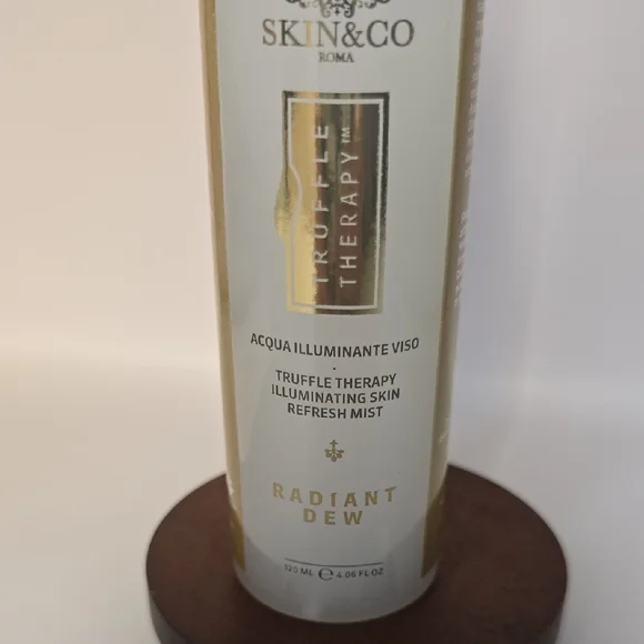 SKIN&CO Truffle Therapy Radiant Dew Mist - Picture 2 of 7